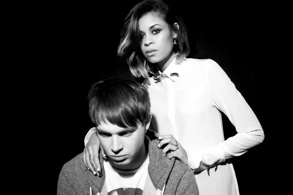 KONBINI RESIDENCY : AlunaGeorge – Just A Touch