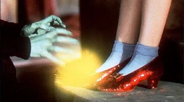 Dorothy sans ses souliers dans le prochain Magicien d’Oz