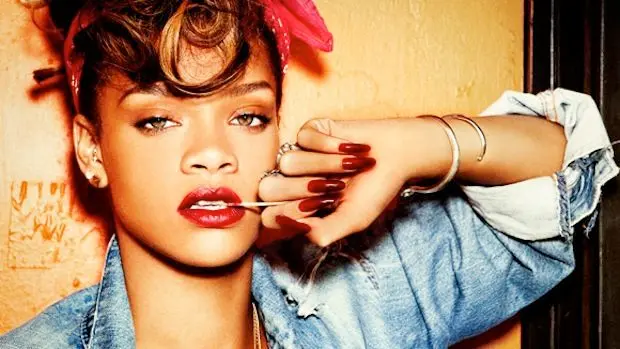 Rihanna s’improvise styliste pour River Island