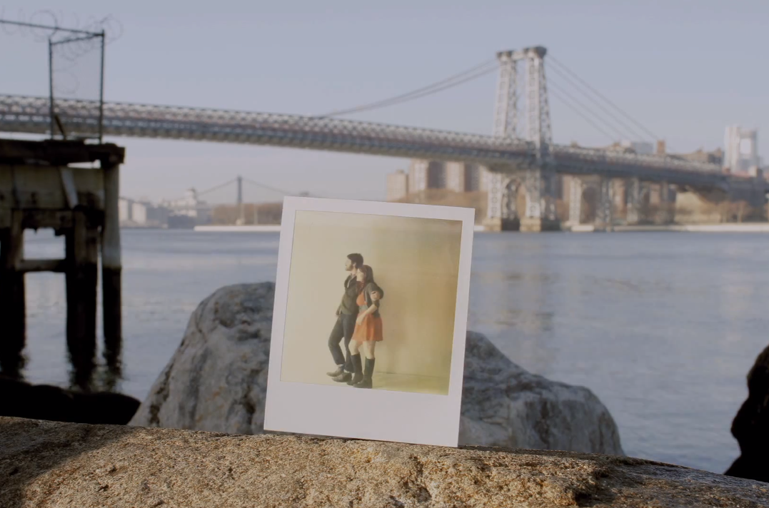 Vidéo : un clip réalisé avec des centaines d’images Polaroid