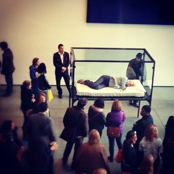 Tilda Swinton, l’actrice qui vient dormir au MoMA de New York
