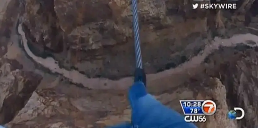 Le funambule Nik Wallenda traverse le Grand Canyon