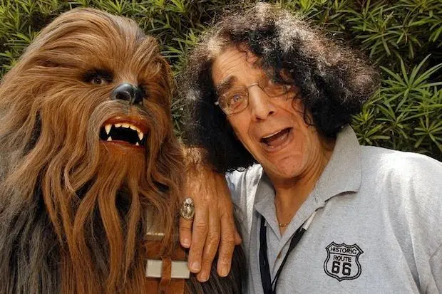 L’acteur de Chewbacca appelle les internautes à l’aide