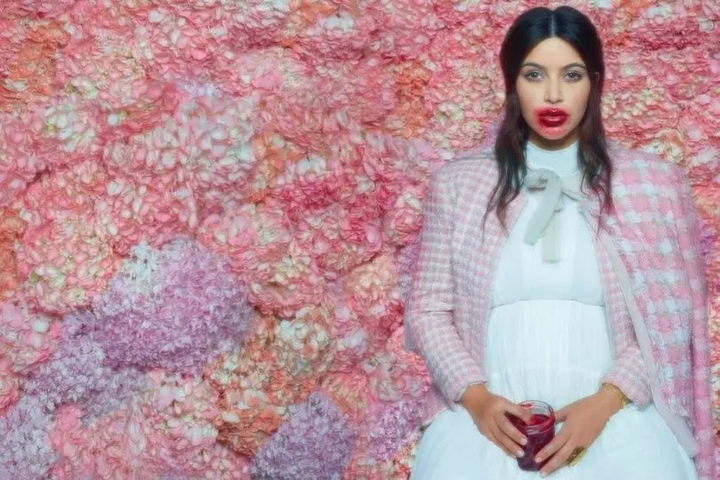 Kim Kardashian tente de se racheter une crédibilité fashion