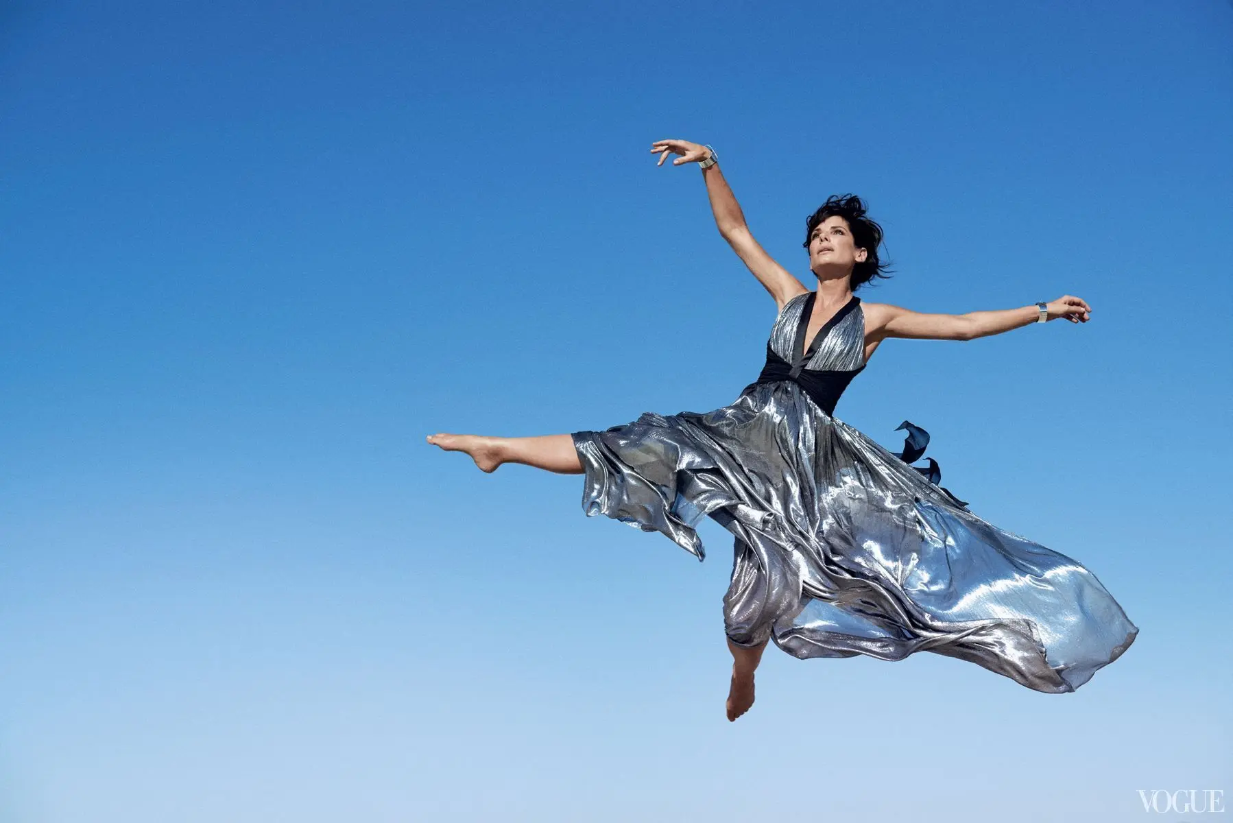 Sandra Bullock rejoue Gravity pour Vogue US