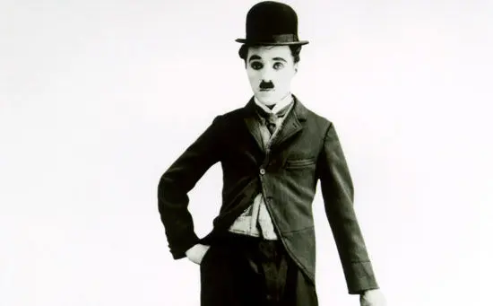 Des images inédites de Chaplin sur le tournage des “Lumières de la ville”