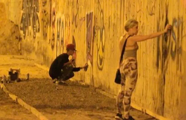 Horreur : Justin Bieber se met au graffiti