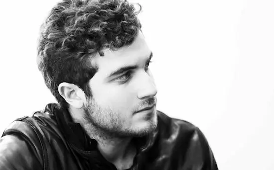 Nicolas Jaar rend hommage à John Lennon en musique