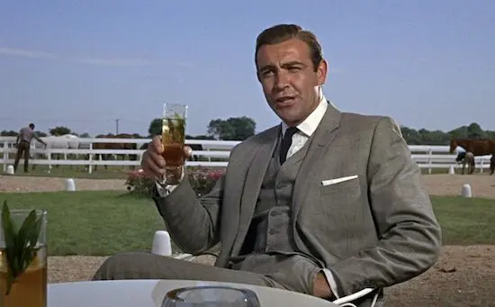 James Bond serait-il alcoolique ?