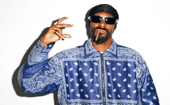 Snoopzilla : le clip rétro de “Hit Da Pavement”