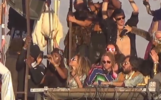 Un set des Pachanga Boys lors du Burning Man 2013 en écoute