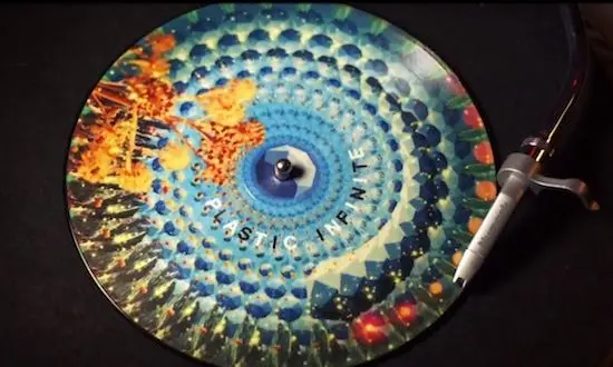 Vidéo : le vinyle halluciné du groupe Sculpture
