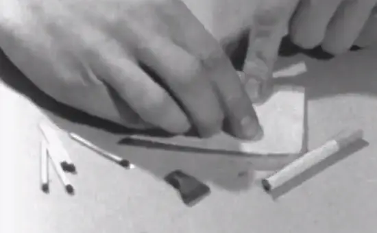 Vidéo : ce tutoriel pour rouler un joint date de 1970