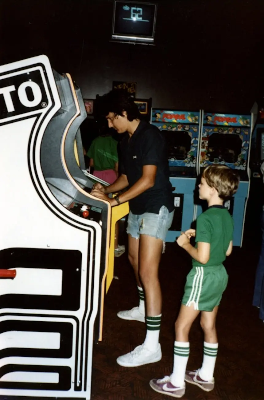 En images : la vie des salles d’arcade dans les années 80