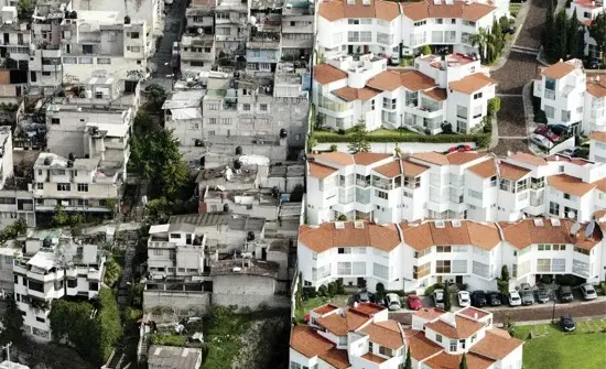 En images : les disparités entre quartiers riches et pauvres à Mexico