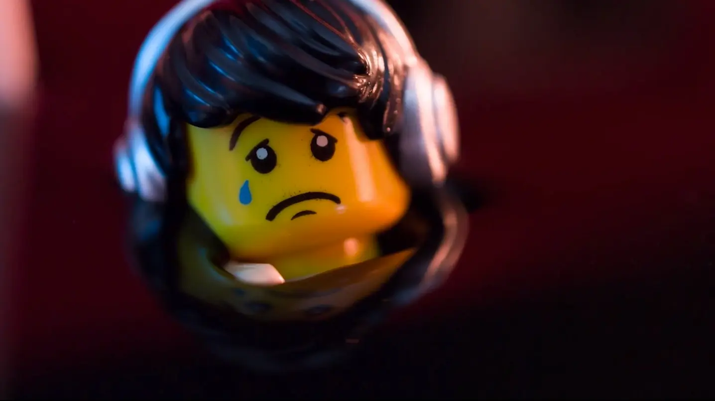 “Tout n’est pas génial”, la campagne de Greenpeace contre Lego et Shell