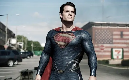 En images : l’évolution du costume de Superman depuis sa genèse