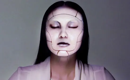 Vidéo : cette démonstration de mapping sur visage humain est saisissante