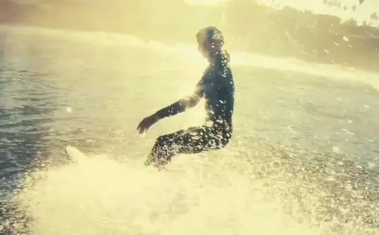 DJ Harvey célèbre la surf culture avec le clip de “Last Ride”