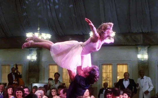 Sans musique, la scène culte de Dirty Dancing est vraiment gênante