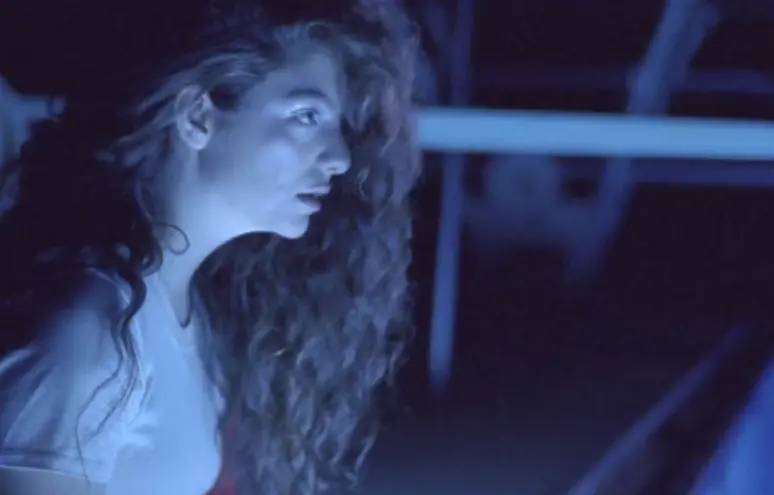 Lorde dévoile un nouveau clip pour Hunger Games 3