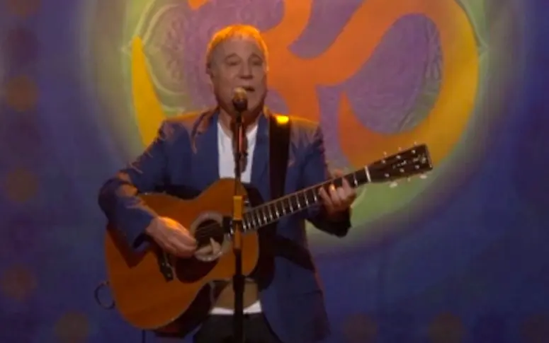 Paul Simon reprend “Here Comes The Sun”, hommage à George Harrison