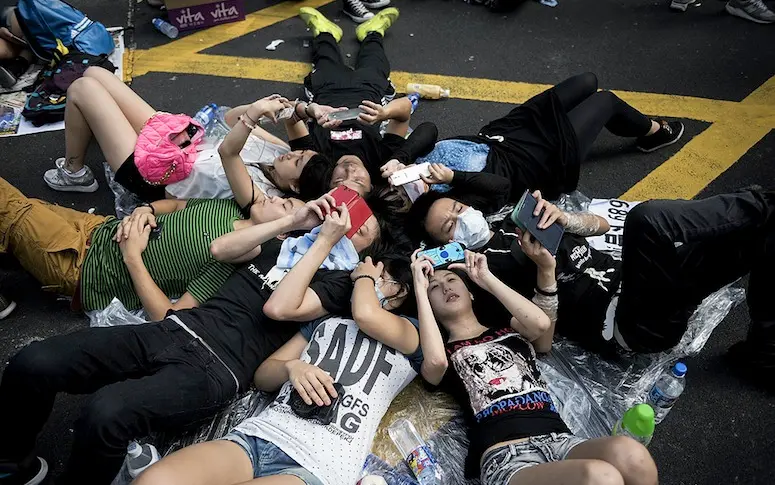 Hong Kong : l’appli FireChat, arme secrète de la communication entre manifestants