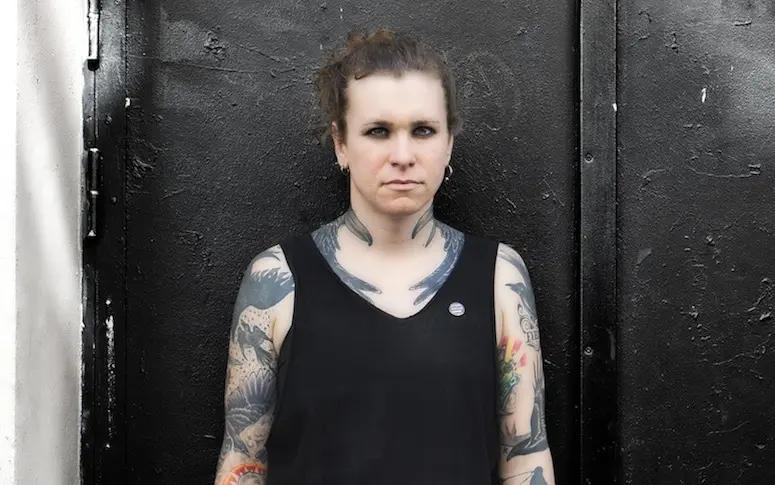 Laura Jane Grace, de musicien(ne) punk tatoué(e) à icône transgenre