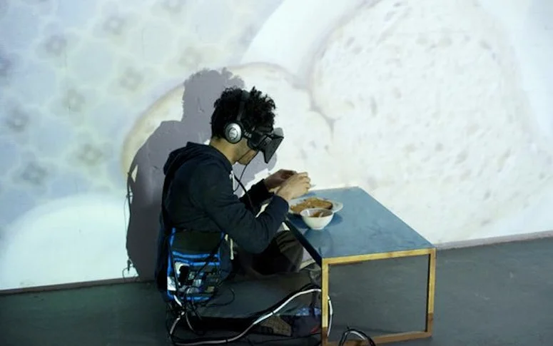 Un artiste veut porter un Oculus Rift en permanence pendant un mois