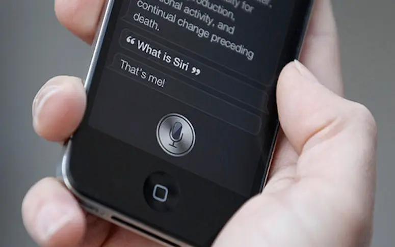 Siri sait aussi rapper, la preuve avec son tout premier morceau