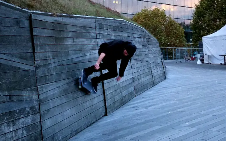 Austerlitz, spot de skate idéal pour une vidéo sauvage au smartphone