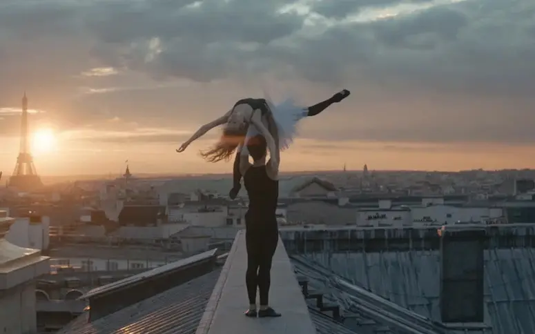 Court métrage : Haut Vol, sublime ballet sur les toits de Paris