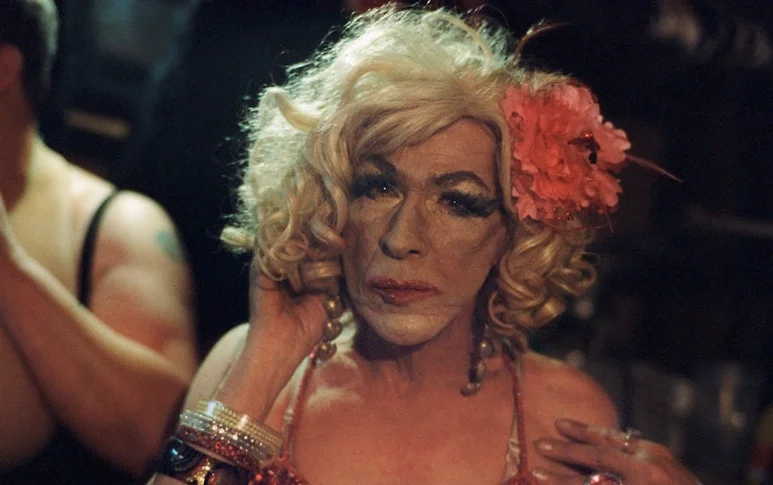 Vidéo : Beautiful by night, portraits de drag queens seniors
