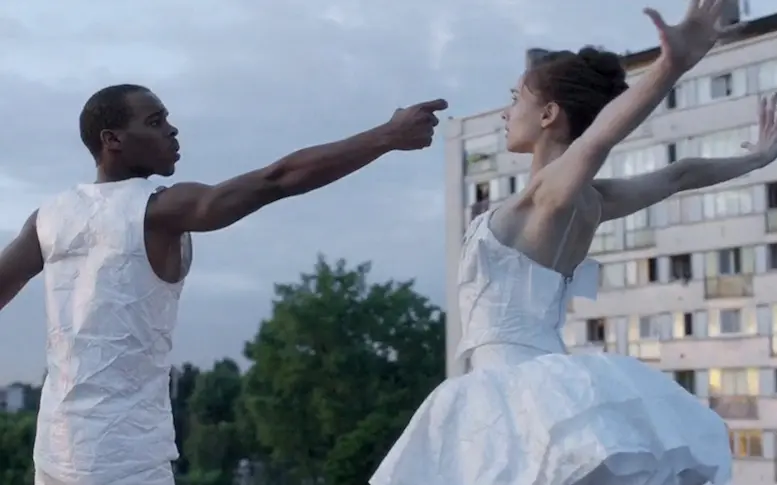 Trailer : quand JR invite le ballet de New York en banlieue française