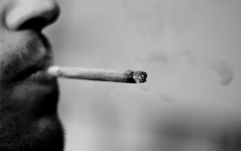 Cannabis : les ados français font de plus en plus tourner le spliff
