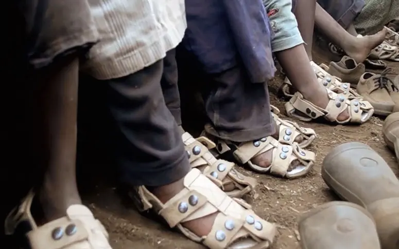 Cette chaussure pourrait améliorer le quotidien de millions d’enfants
