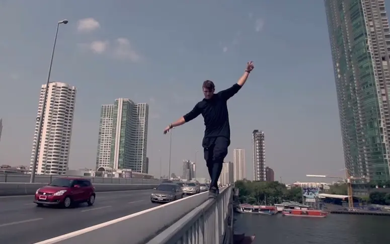 Avant-première : K.Flay vous fait visiter Bangkok en parkour