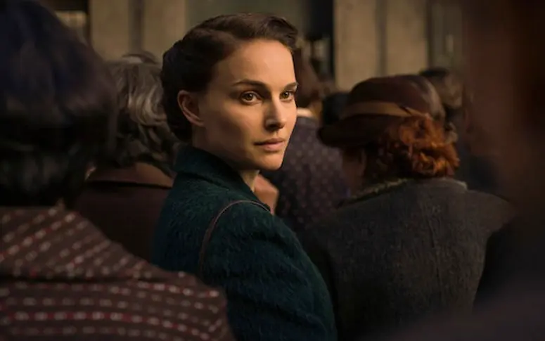 Le premier film de Natalie Portman se dévoile en images