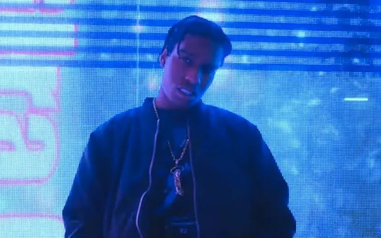 A$AP Rocky chante dans son nouveau clip “LSD”, et ça défonce