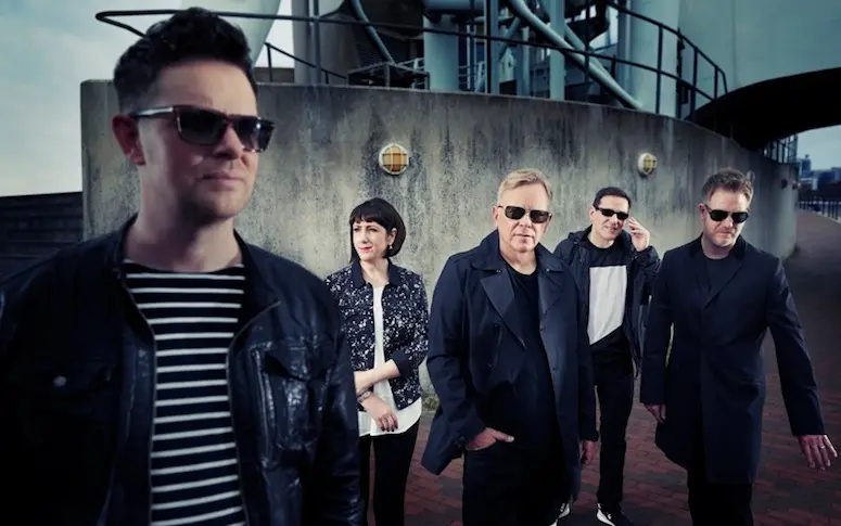 New Order est de retour après 10 ans de silence