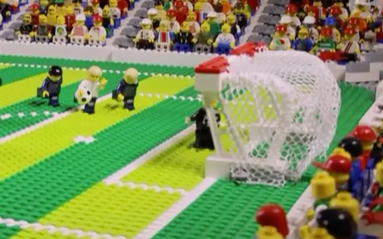 Vidéo : les moments forts de la carrière de Paul Gascoigne en Lego