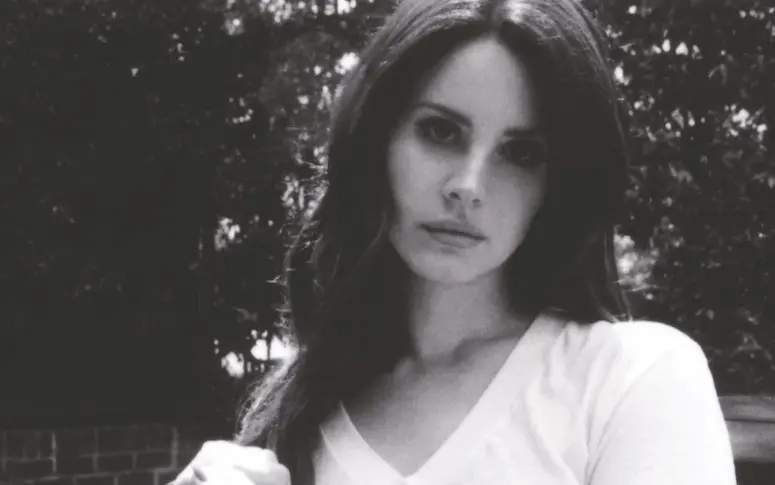 Lana Del Rey est de retour avec “Honeymoon”, son nouveau single