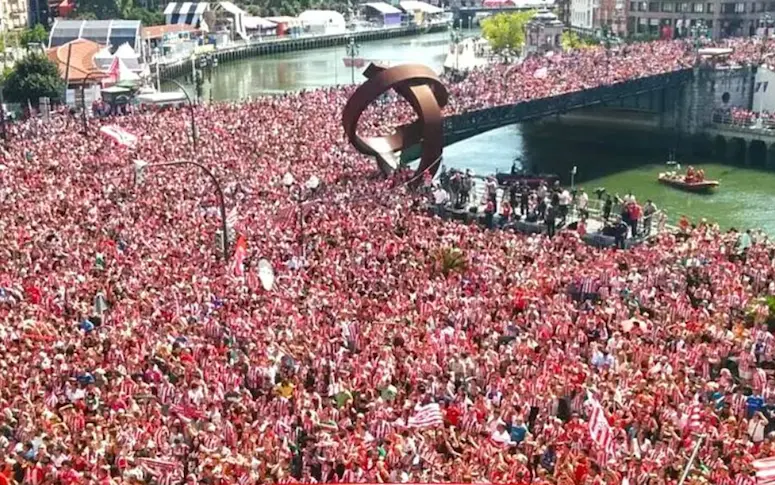 Vidéo : la fiesta dans les rues de Bilbao