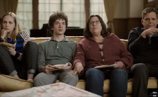 Vidéo : ce malaise quand tu regardes une série HBO avec tes parents