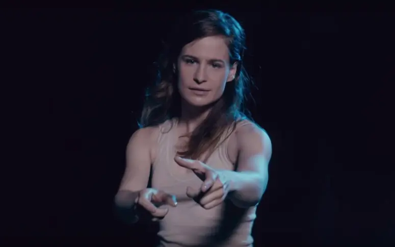 Christine and the Queens dévoile un clip sublime pour “No Harm Is Done”