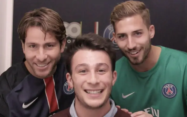 Vidéo : Trapp et Maxwell surprennent des supporters dans un photomaton