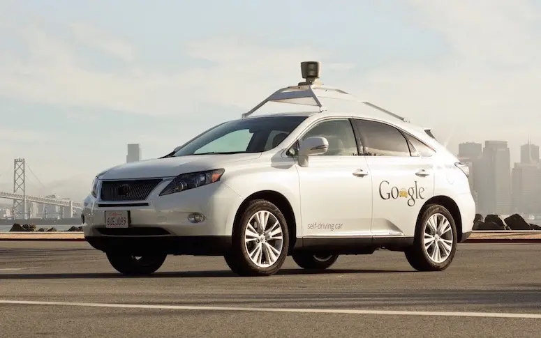 En cas de dilemme, la Google Car devra-t-elle choisir de sacrifier ses passagers ou les piétons ?