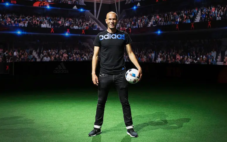 Zizou lance le Zidane Five Club, son école de foot à visée sociale