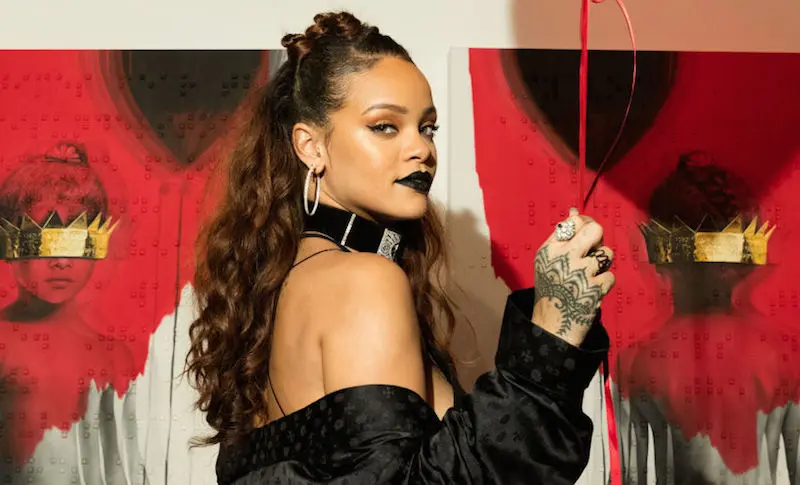 Rihanna sera de retour en France en 2016