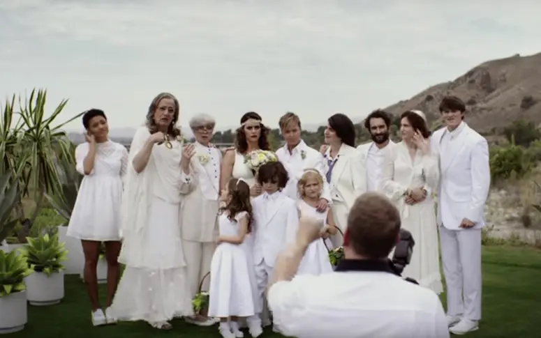 Un faire-part de mariage en vidéo pour annoncer la saison 2 de Transparent